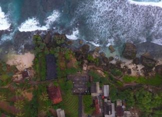 Menikmati Keindahan Alam Pantai Ngobaran Sekaligus Berwisata Sejarah dan Budaya