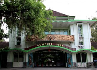 Museum Gembira Loka, Melihat Diorama Flora dan Fauna KRKB Gembira Loka