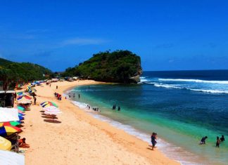 Pantai Indrayanti, Pantai Gunungkidul Rasa Bali