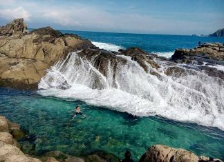 Pantai Wedi Ombo, Surga Tersembunyi di Balik Bukit Terjal