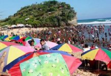 LIBUR LEBARAN 2017 Kunjungan Wisata Mulai Merata di Semua Objek