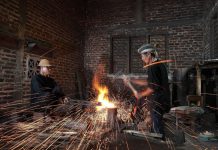 Seni Tempa Pamor Ki Empu Sungkowo – Moyudan, Sleman