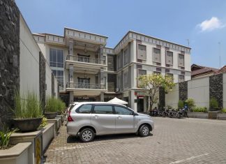 RedDoorz Plus near Tugu Jogja