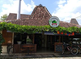 Restoran D’padukan Pie and Resto