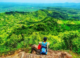 Berkunjung ke Gunung Gambar yang Tak Hanya Indah Tapi Juga Bersejarah