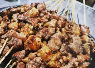 Nikmatnya Menyantap Sate pada Siang Hari di Warung Sate Kambing Bu Prapto