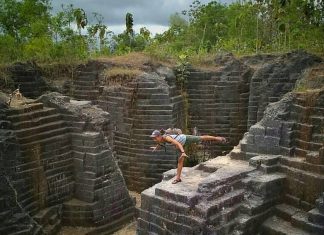 Watu Giring, Wisata Galian Tambang Kapur yang Artistik