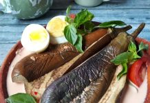 Inilah Menu Andalan yang Ada dan Wajib Anda Coba di Warung Pecel Terong