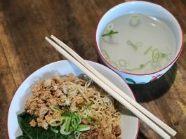 Inilah Kuliner Malam Legendaris di Yogyakarta Mie Ayam Grabyas