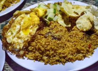 Nasi Goreng Notaris, Andalan Nasi Goreng Daging Sapi dengan Bumbu Rempah Menggugah Selera