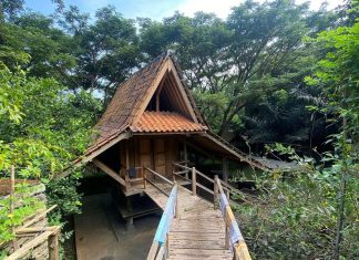 Makan Sambil Belajar Di Bumi Langit Institute