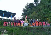 Menikmati Sunset Terbaik dan Penuh Mitos di Gunung Lanang