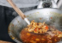 Kuliner Pedas Enthok Slenget Kang Tanir Rasa Bikin Nagih