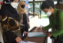 Penyerahan penghargaan Lomba Kelompok Sadar Wisata (Pokdarwis) Desa/ Kampung Wisata dan Homestay Tingkat DIY Tahun 2022