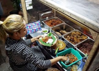 Ini Penyebab Gudeg Mbak Pirang Jadi Buruan Pecinta Kuliner