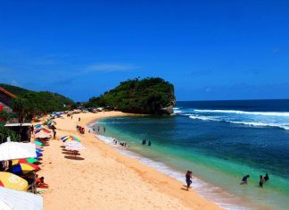 Pesona Dari Pantai Sepanjang Yang Bisa Di Explore