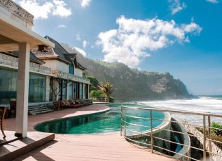 Queen Of The South Resort