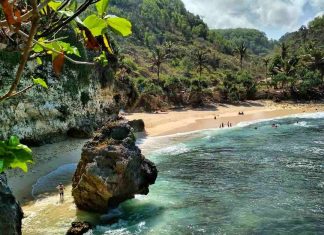 Eksotis Pantai Krokoh, Surga Tersembunyi di Ujung Timur Yogyakarta