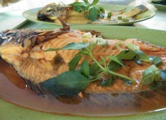 Kesegaran Gule Kepala Ikan Bang Jo Yogyakarta