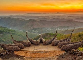 Watu Payung (Hutan Turunan)