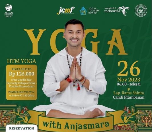 Yoga with Anjasmara dalam Jogja Cultural Wellness Festival 2023 (26 November 2023)